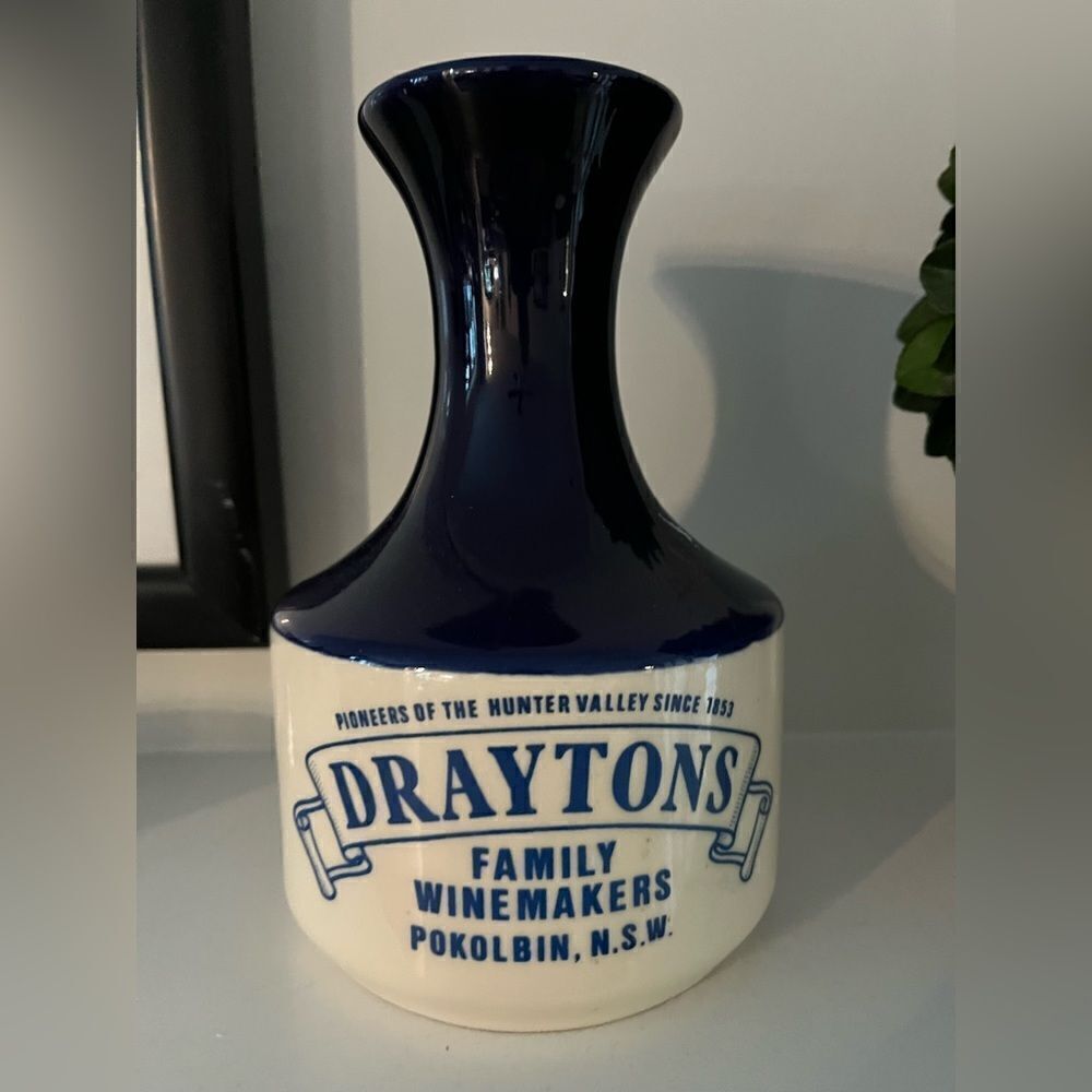 Draytons Winery 7” Decanter Hunter Valley Sydney NSW South Wales   Australia NSW